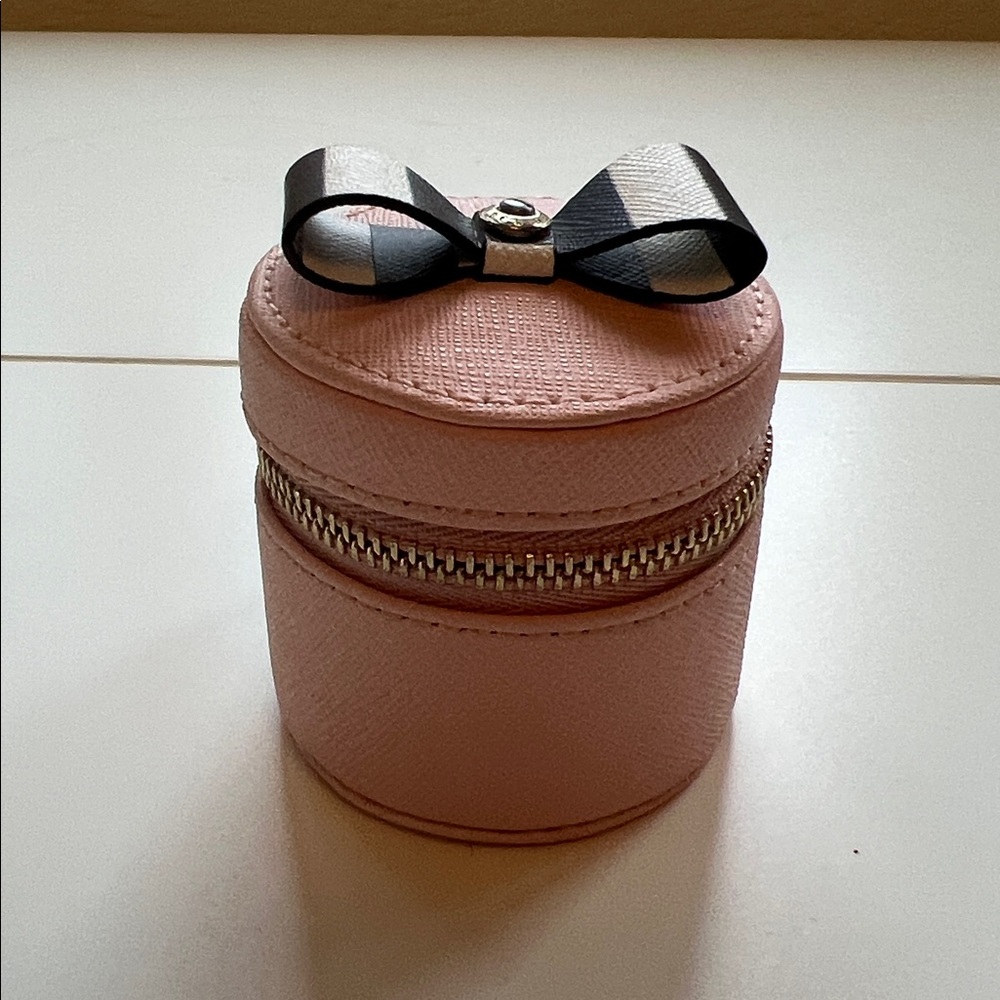 Henri Bendel Pink Leather Jewelry Ring Box Holder - Picture 9 of 9